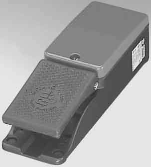 Amber Voetschakelaar F1-U1Z NIEUW