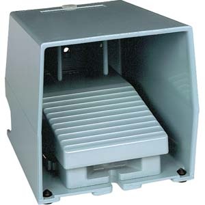 Schneider Electric Foot switch ÖS w.protective cover XPEM310 NEW