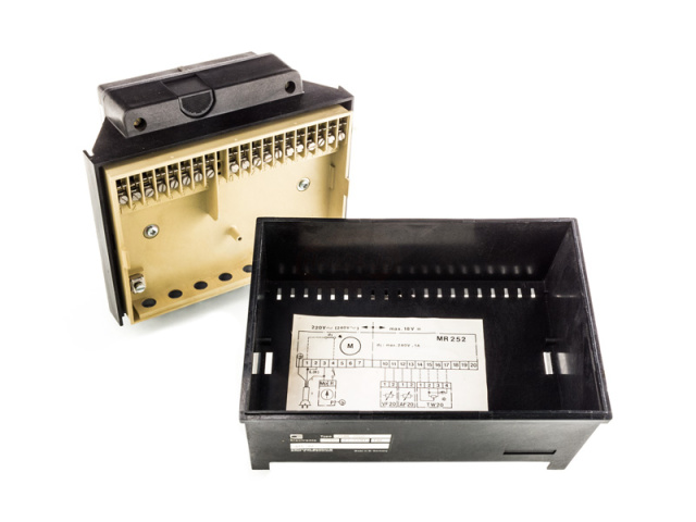 Centratherm MR252-4A