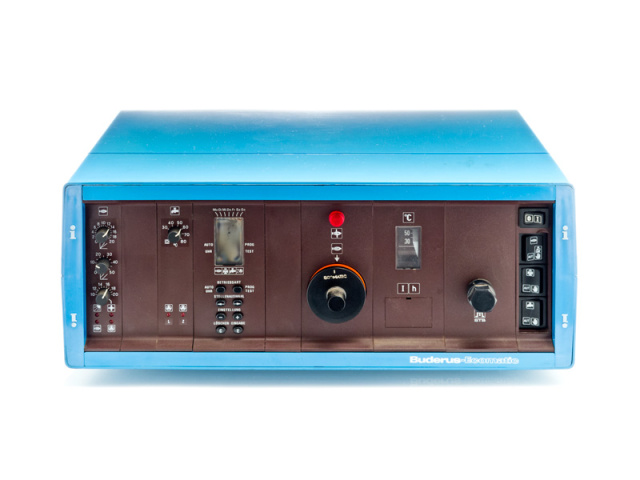 Buderus Ecomatic HS3204 braun mit M004, M006, M076, M042, STB, M028 und M071 Digitaluhr V1