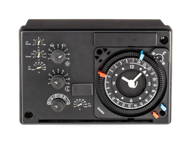 PM 2931 BU with analogue clock