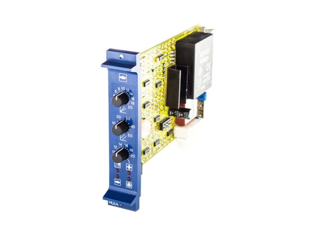 Buderus M004 met uitsparing en 6 dip-afdekking blauw, bruin